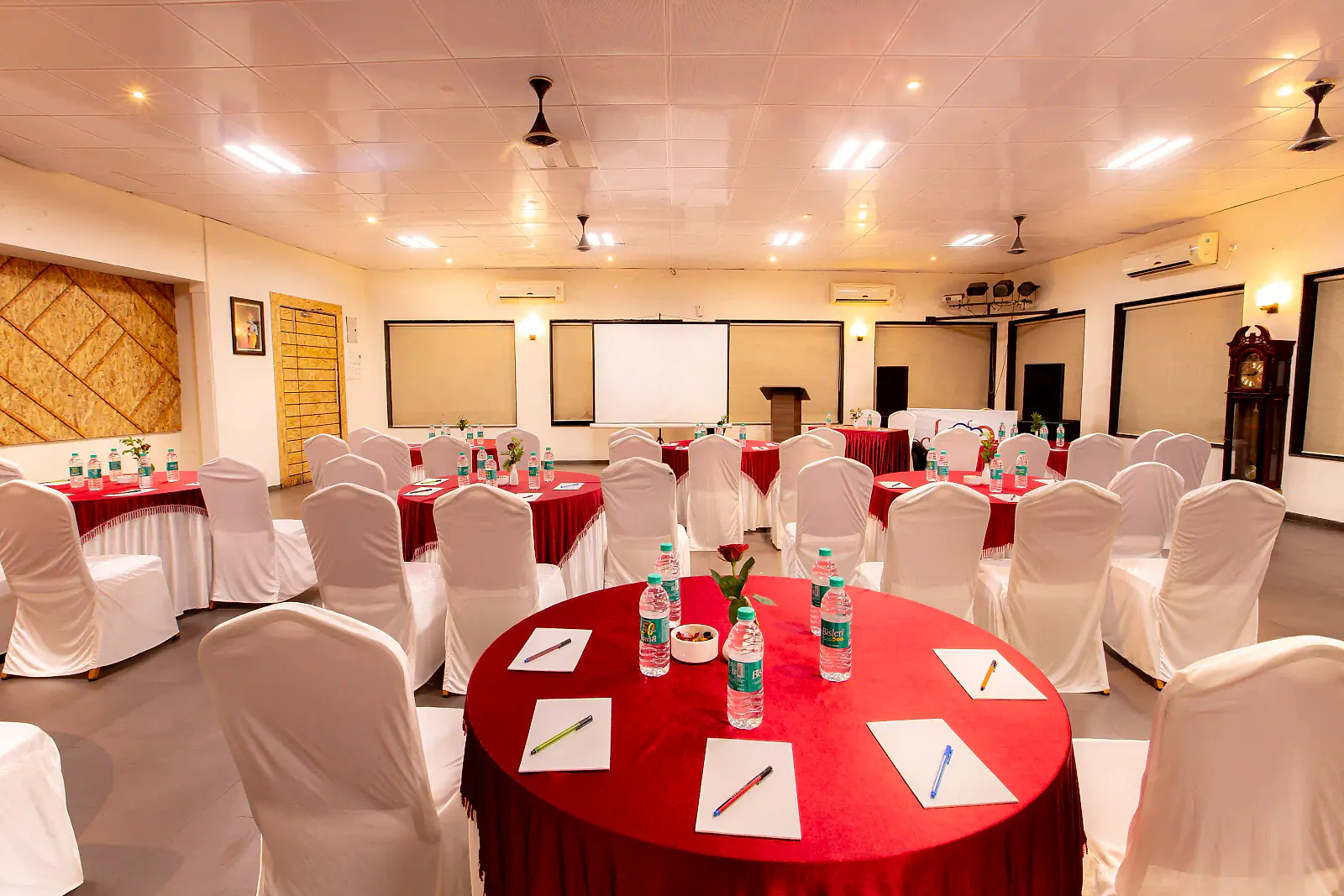 Cluster seating inside the hall