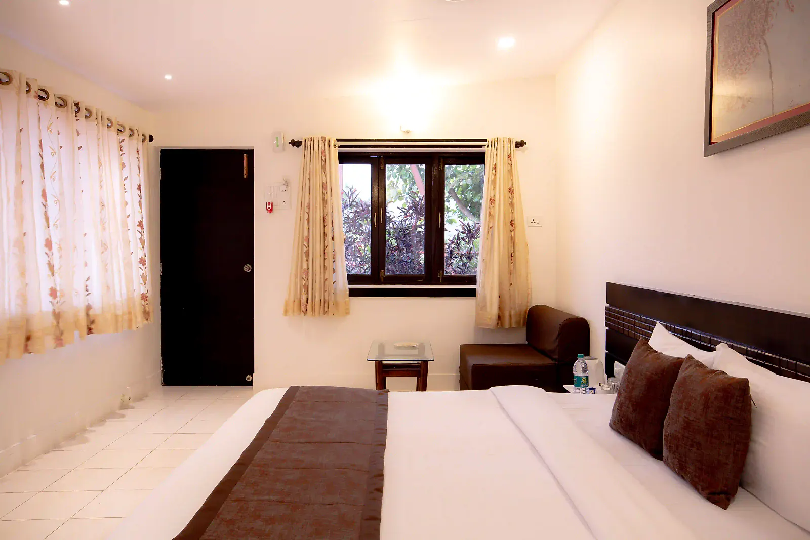 Deluxe Cottage at Cloud 9 Hills Resort
