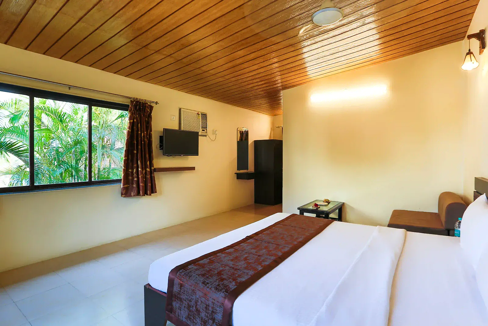 Deluxe Cottage at Cloud 9 Hills Resort