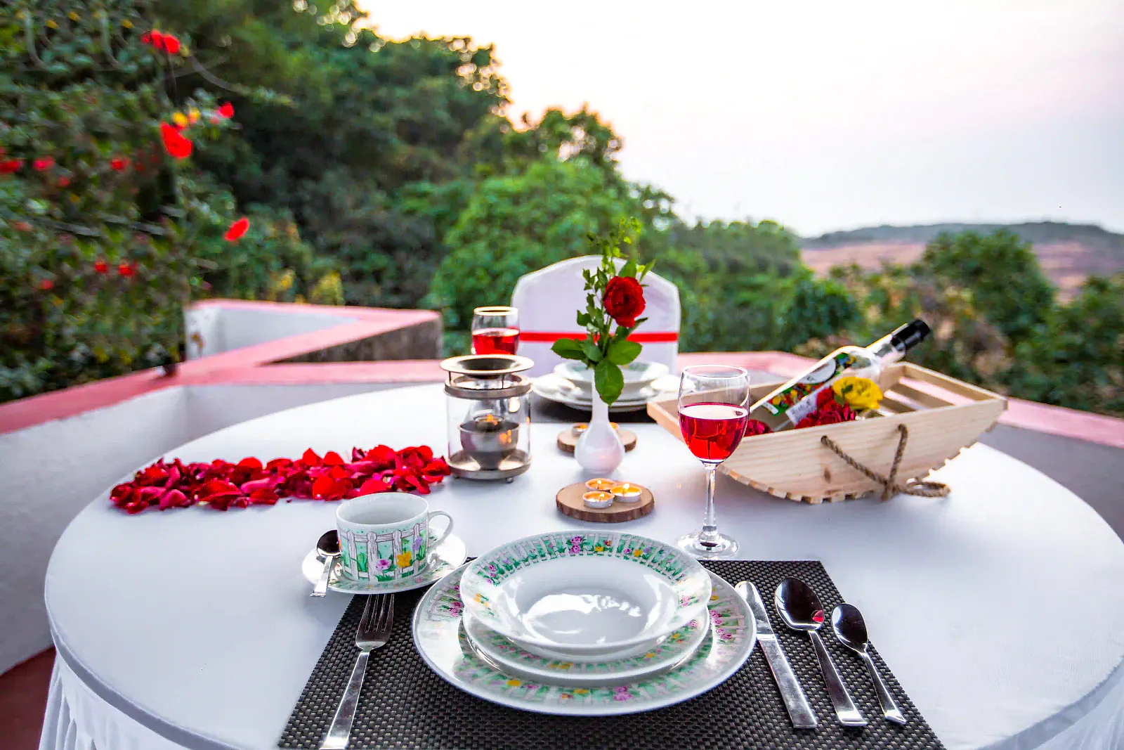Candlelight Dinner at Cloud 9 Hills Resort