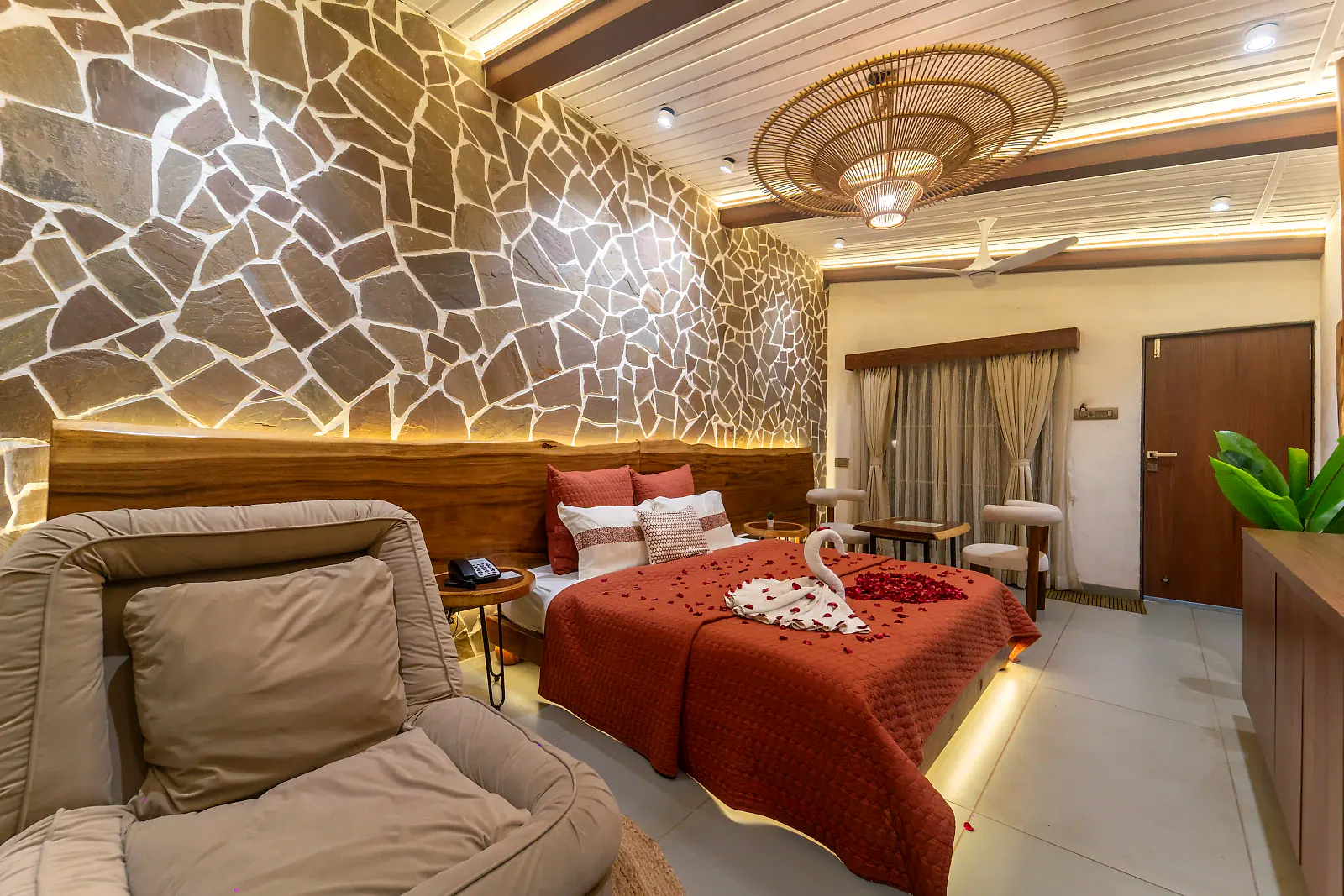 Aranya Honeymoon Suite